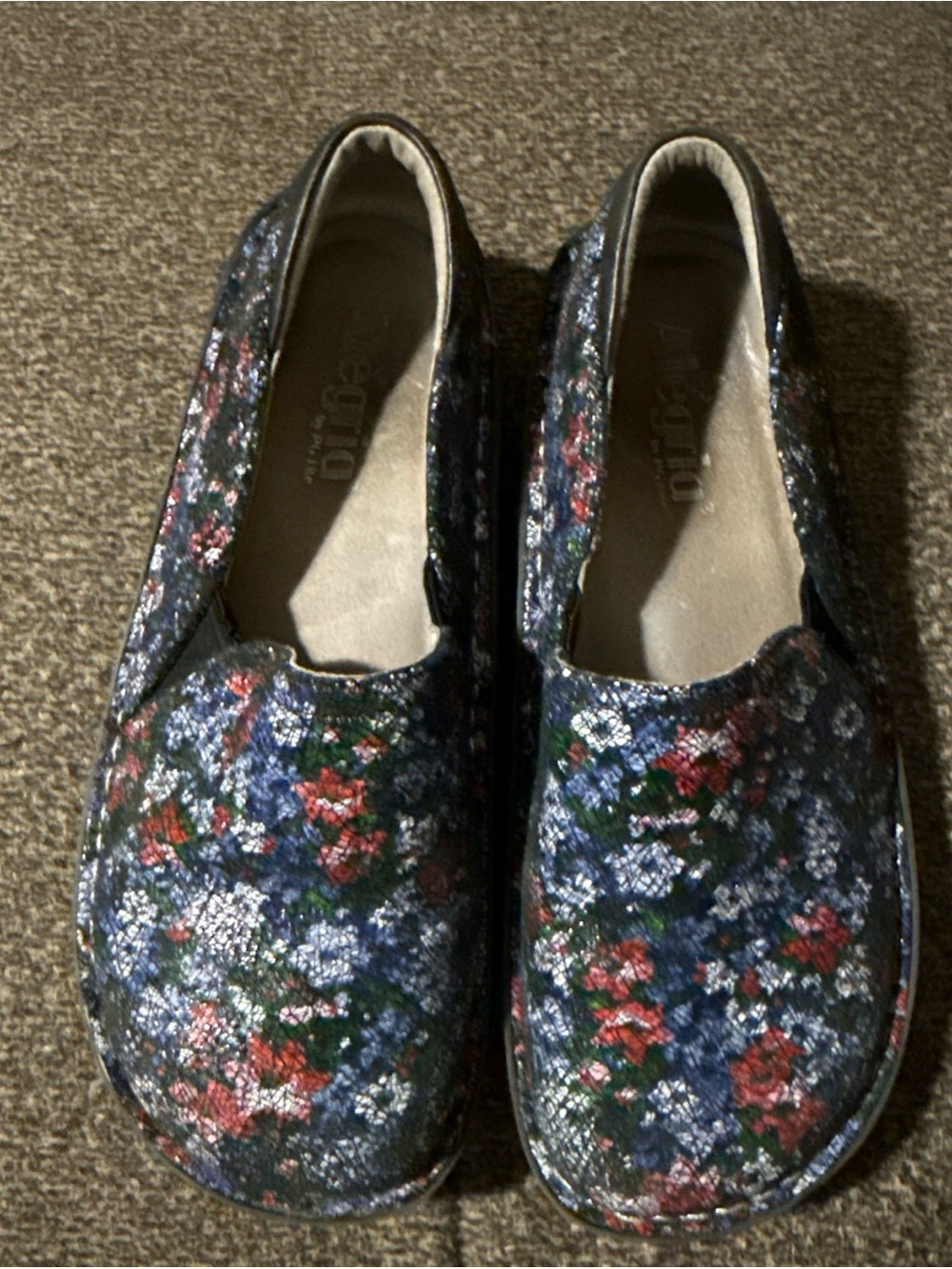 Algeria Floral Slip-On Comfort Shoes - Navy Multicolor